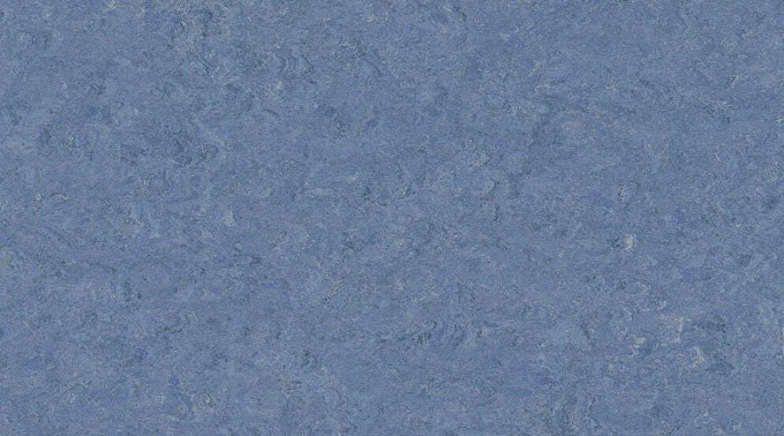 Натуральный линолеум Gerflor Marmorette 0026 Sky Blue