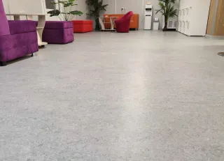 Натуральный линолеум Gerflor Marmorette 0053 Ice Grey