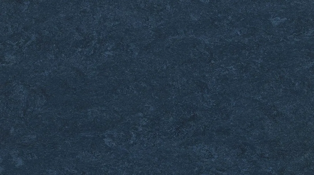 Натуральный линолеум Gerflor Marmorette 0149 Dark Blue