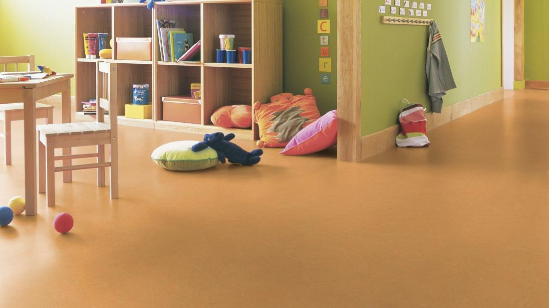 Натуральный линолеум Gerflor Marmorette 0173 Melon Orange