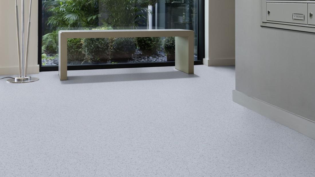 Коммерческий линолеум Gerflor Mipolam Affinity 4410 Violet Grey